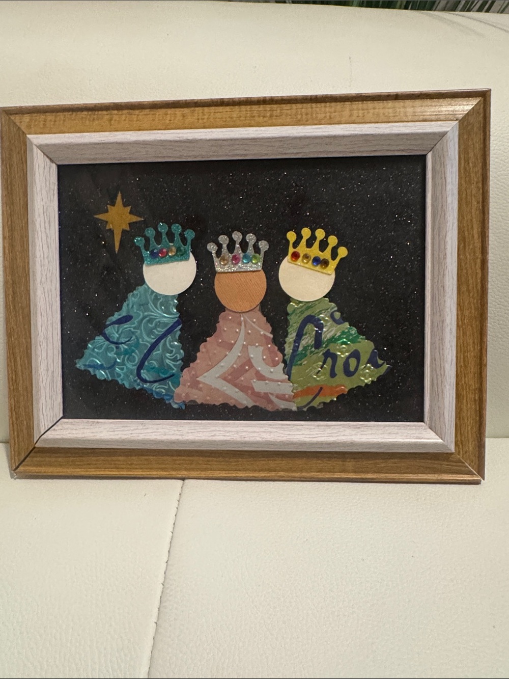 Handcrafted Three Kings Mixed Media Wall Art - Multicolor Crowns